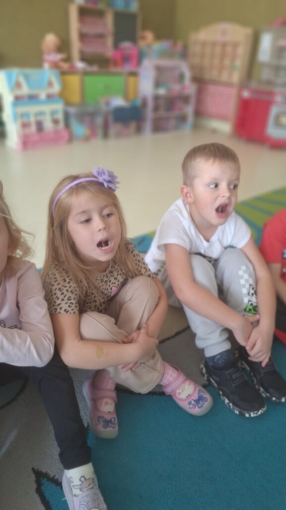 PROJEKT: "ALFABET LOGOPEDYCZNY" - GRUPA ŻYRAFKI 