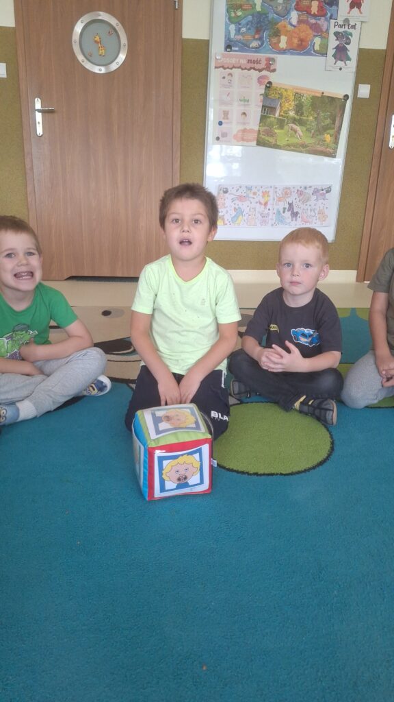 PROJEKT: "ALFABET LOGOPEDYCZNY" - GRUPA ŻYRAFKI 