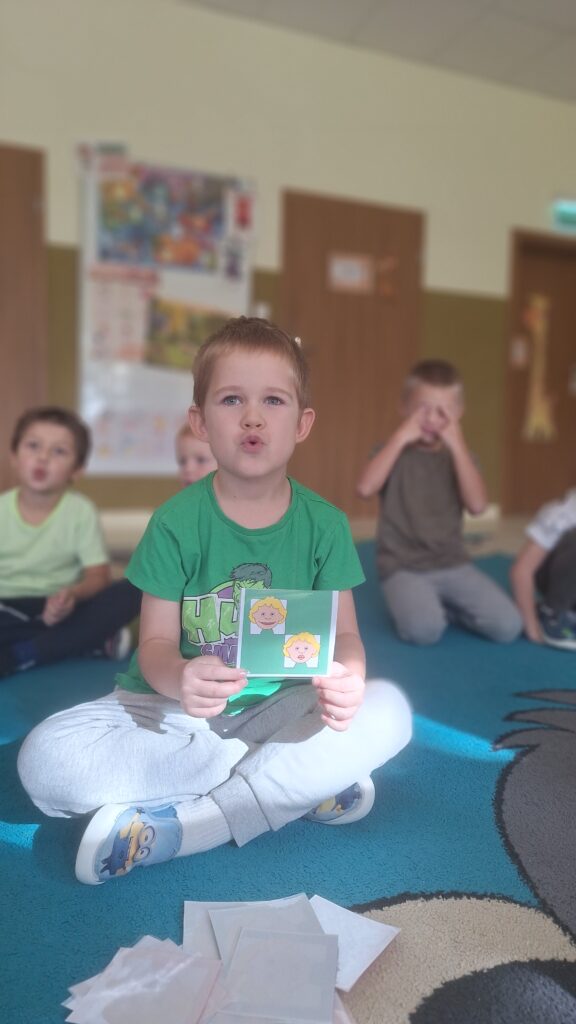 PROJEKT: "ALFABET LOGOPEDYCZNY" - GRUPA ŻYRAFKI 