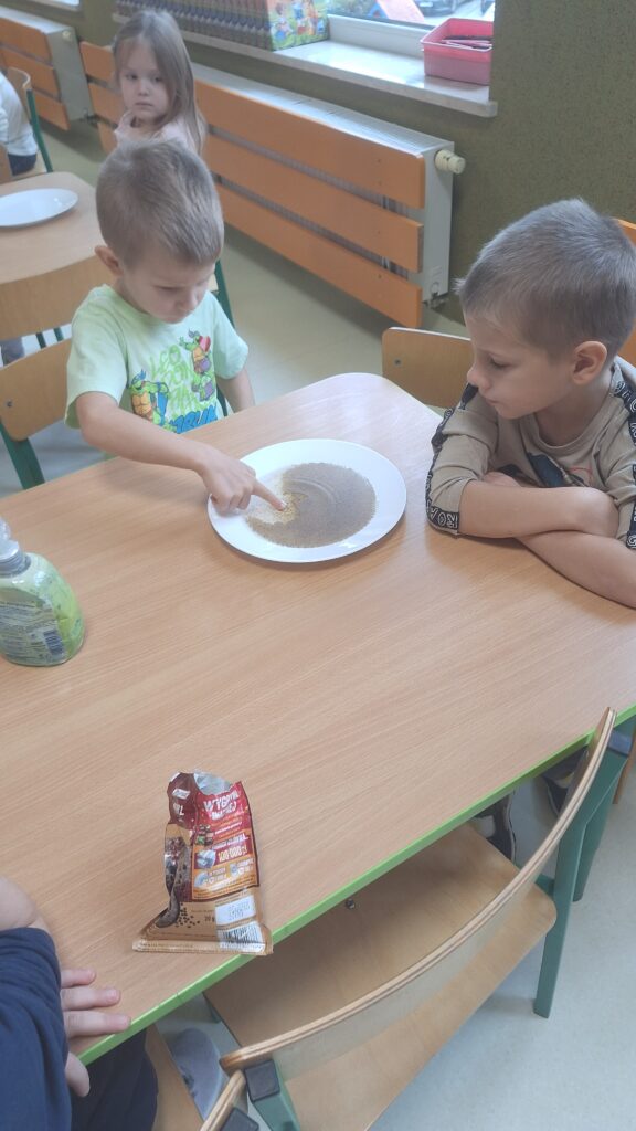 DZIEŃ MYCIA RĄK W GRUPIE ZYRAFKI 