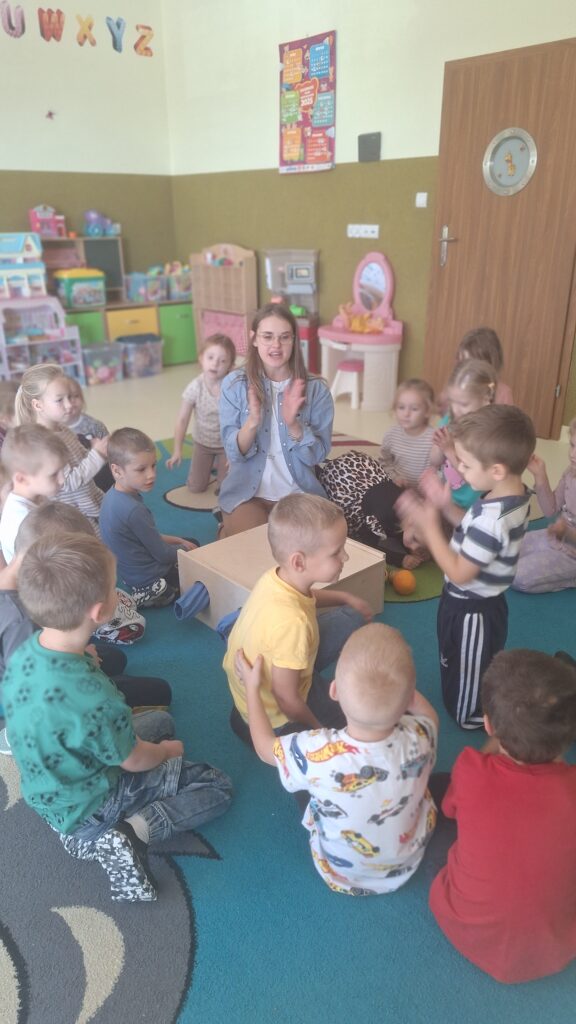 "SENSORYKA DLA SMYKA" - GRUPA ŻYRAFKI 