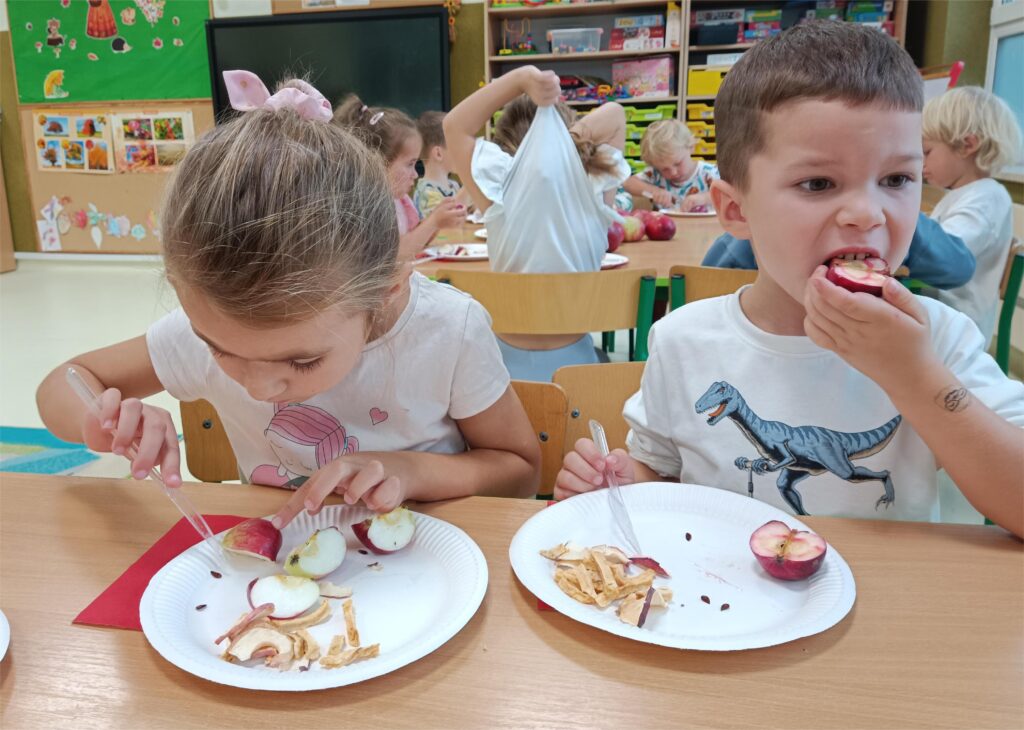 DZIEŃ JABŁUSZKA - GRUPA TYGRYSKI 