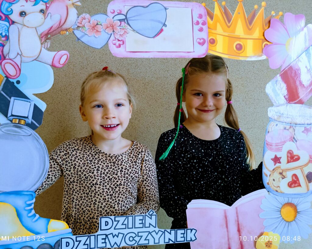 Obchody Dnia Dziewczynek w grupie "Motylki".