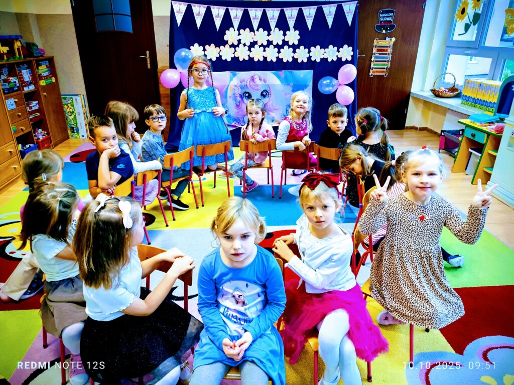 Obchody Dnia Dziewczynek w grupie "Motylki".