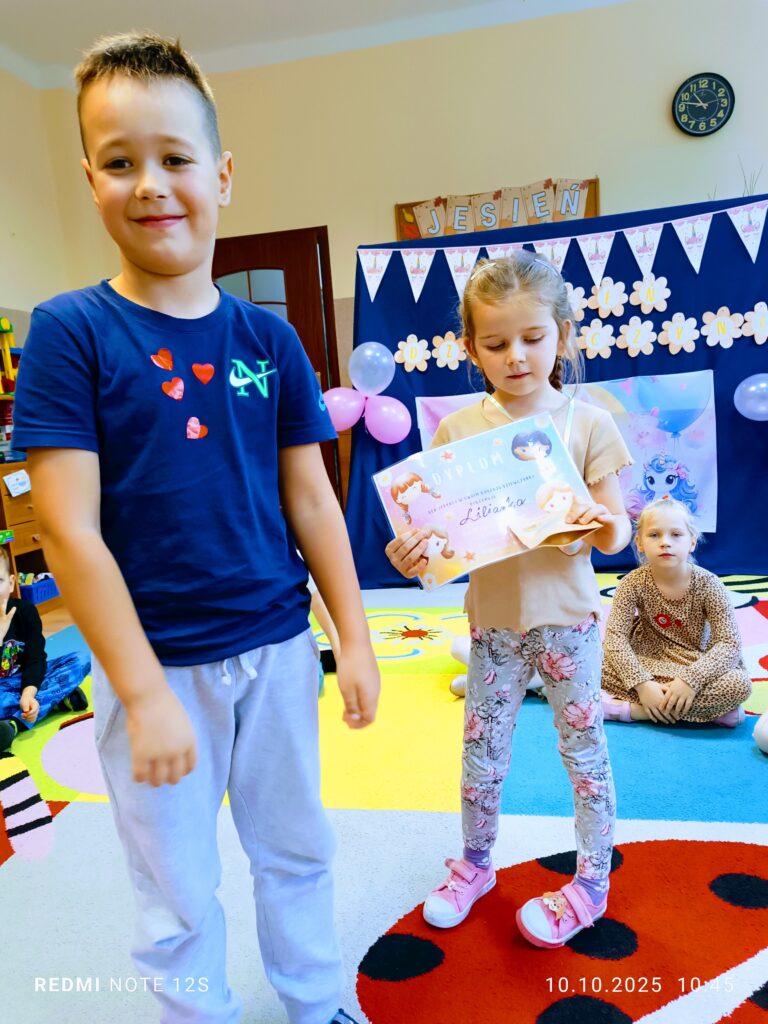 Obchody Dnia Dziewczynek w grupie "Motylki".