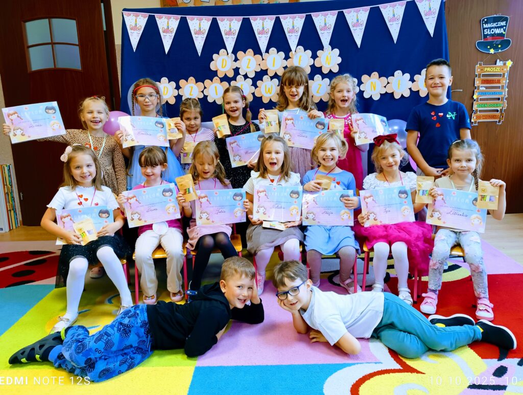 Obchody Dnia Dziewczynek w grupie "Motylki".