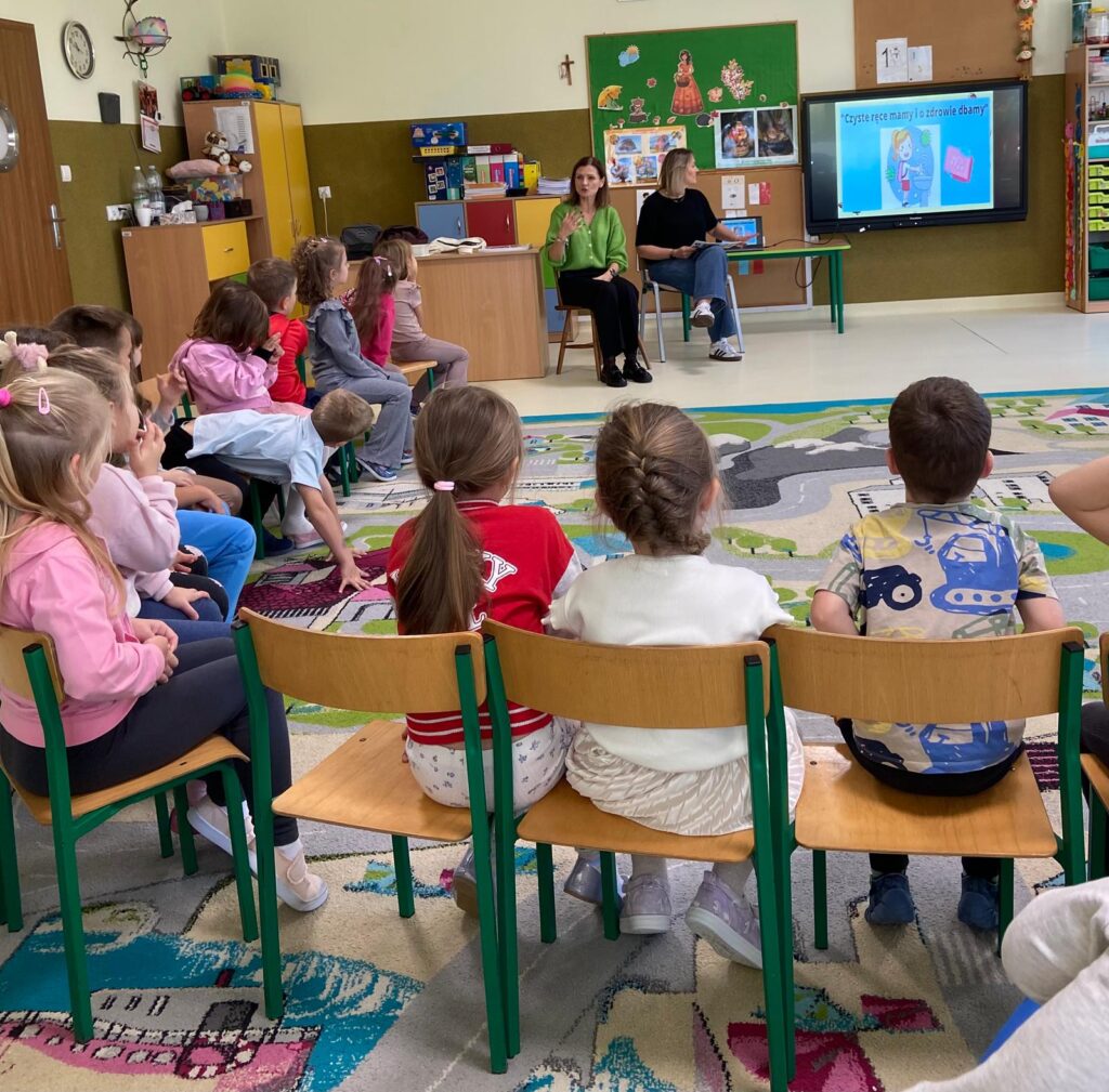 Pogadanka z Paniami z Sanepidu na temat zdrowego stylu życia.