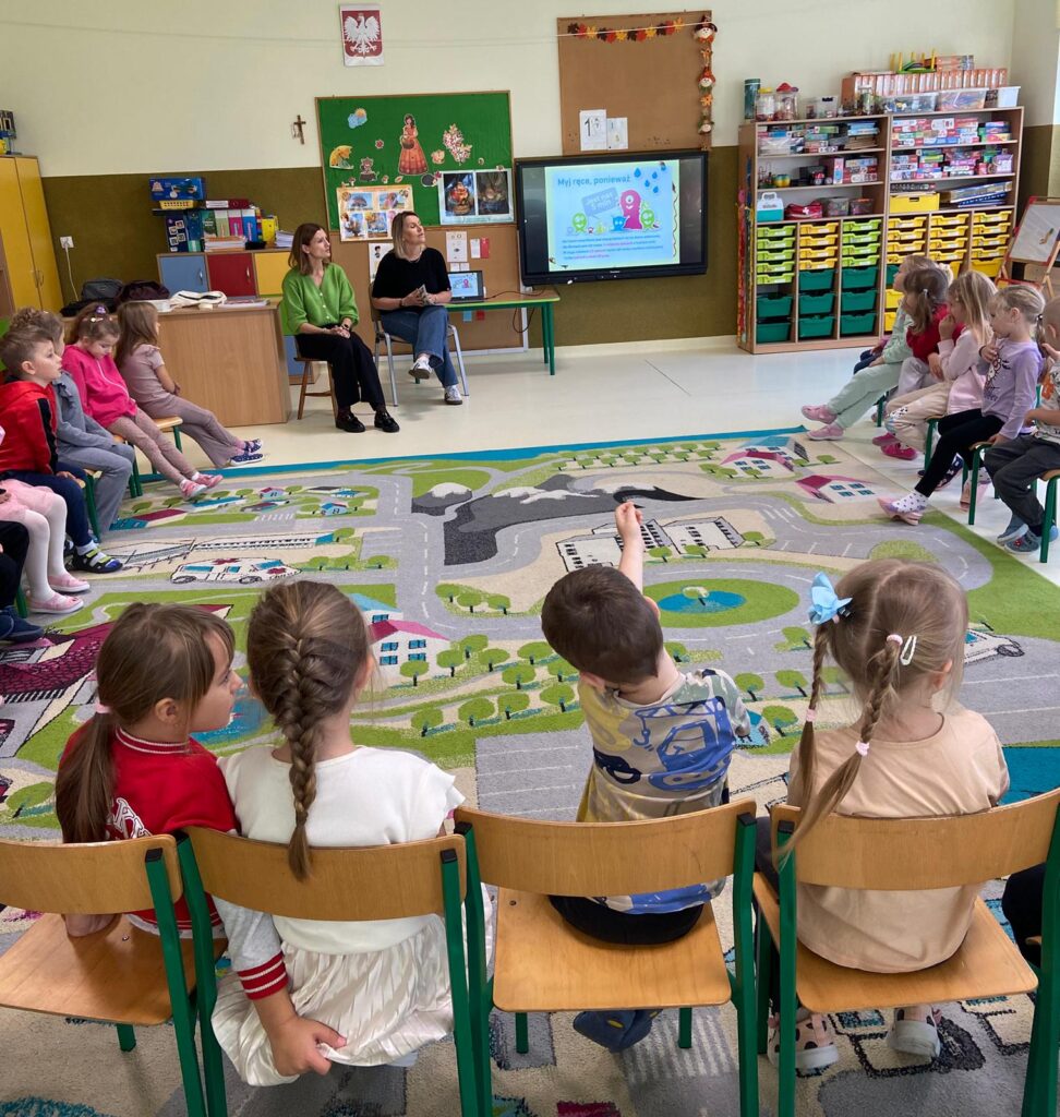 Pogadanka z Paniami z Sanepidu na temat zdrowego stylu życia.