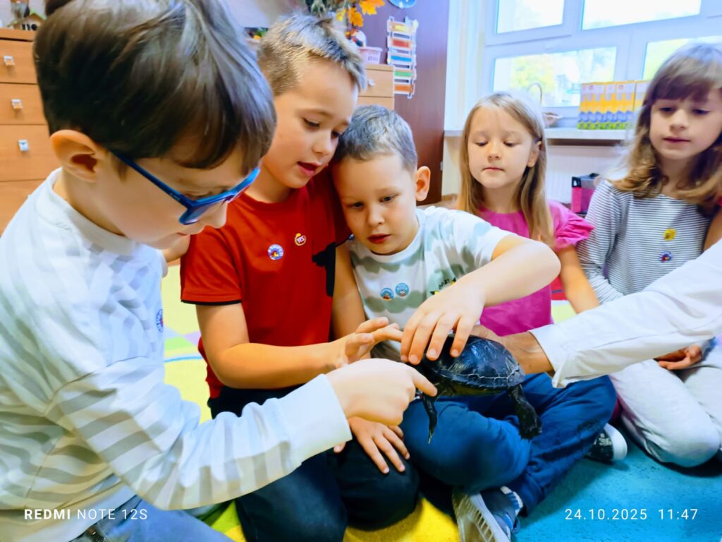 "Motylki" były niezwykle szczęśliwe z wizyty wyjątkowego gościa "Tuptusia".