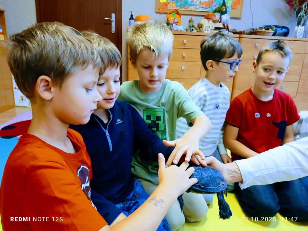 "Motylki" były niezwykle szczęśliwe z wizyty wyjątkowego gościa "Tuptusia".