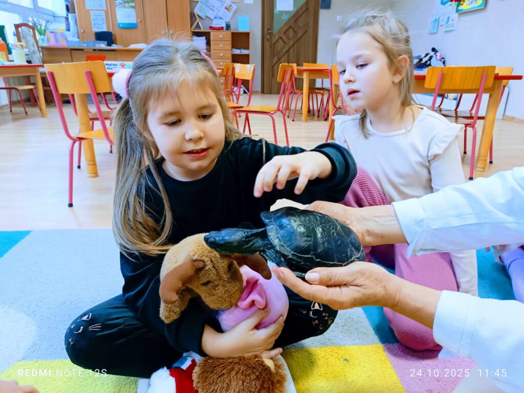 "Motylki" były niezwykle szczęśliwe z wizyty wyjątkowego gościa "Tuptusia".