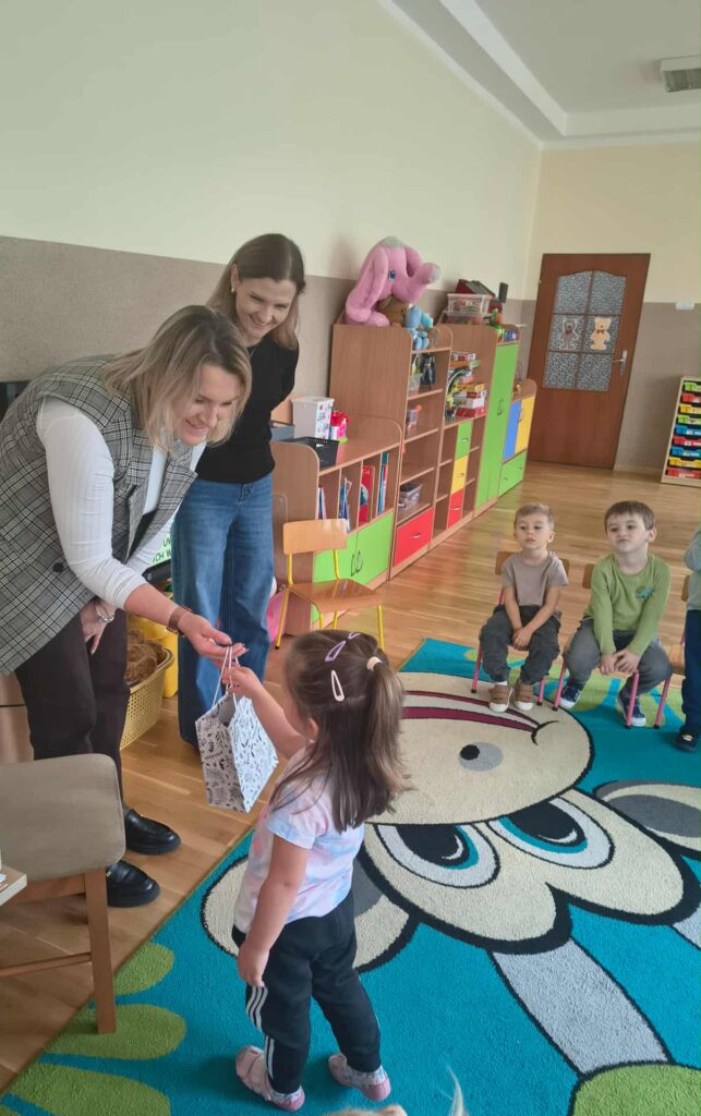 Spotkanie z Paniami z Sanepidu. Prelekcje na temat zdrowego trybu życia.