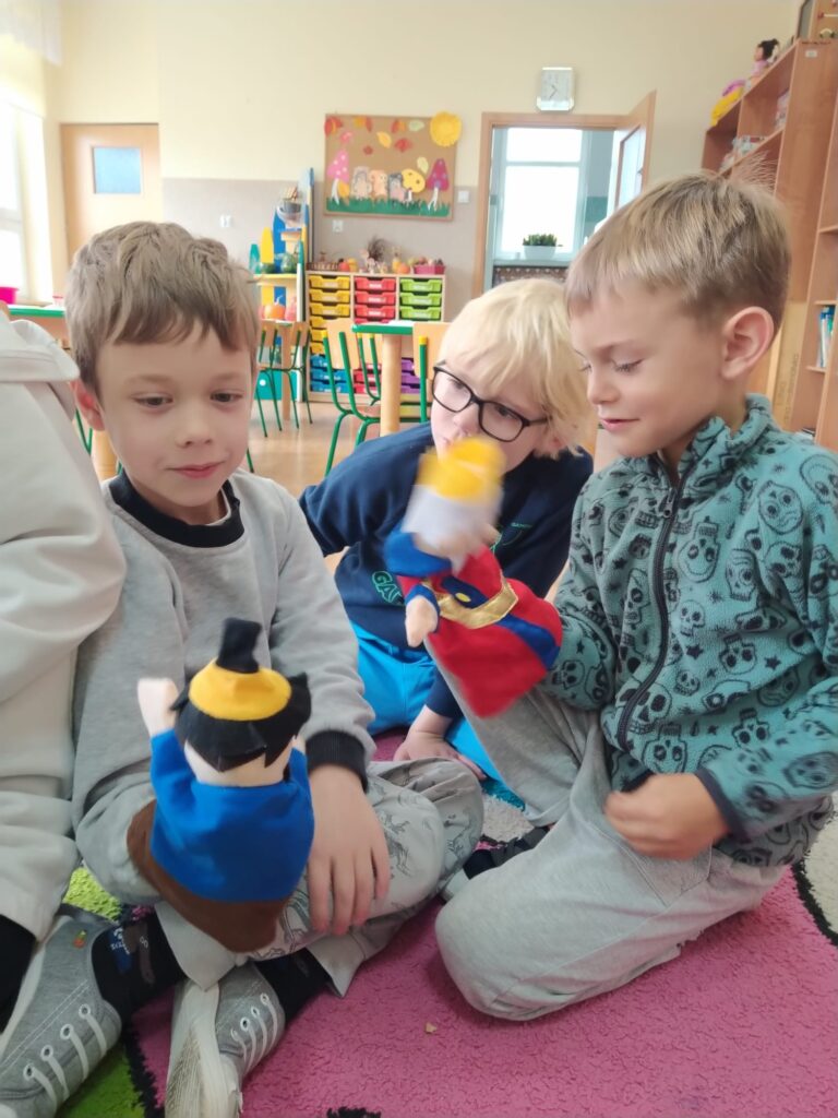 Savoir Vivre w teatrze.