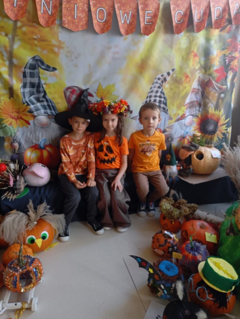 Dzieci z grupy "Pszczółki" miały świetną zabawę podczas świętowania Dnia Dyni.