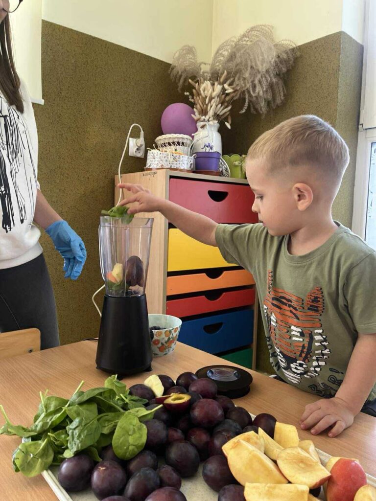 Owocowy mus grupa "Sówki''