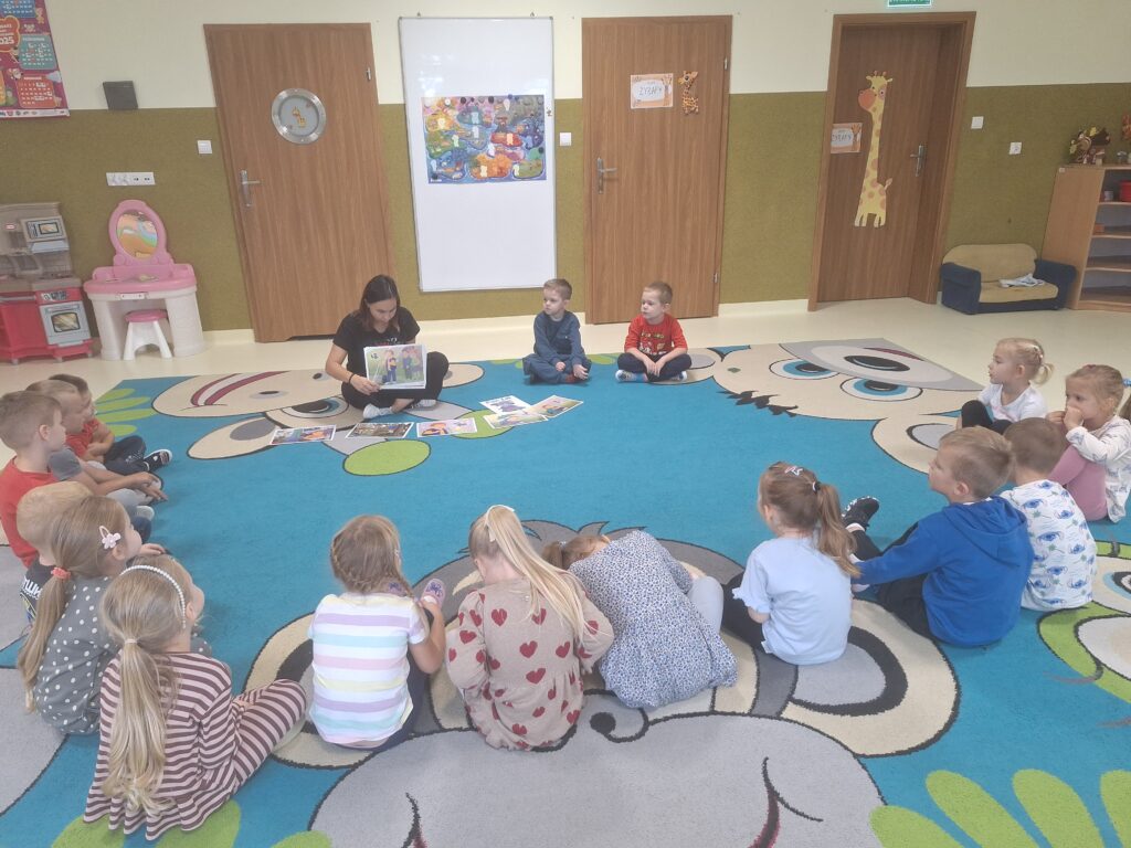 PROJEKT CZUCIAKI Z KRAINY EMOCJI - GRUPA TYGRYSKI 