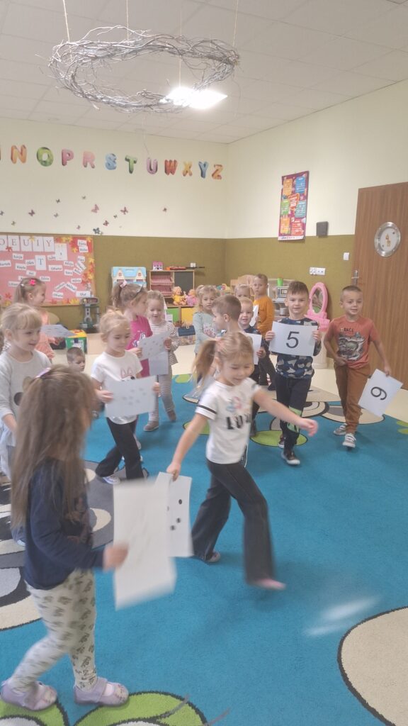 PROJEKT: 20 MINUT DLA MATEMATYKI - GRUPA ŻYRAFKI