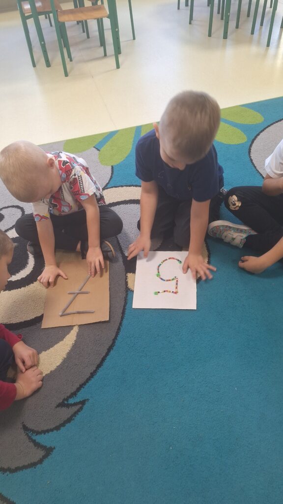 PROJEKT: 20 MINUT DLA MATEMATYKI - GRUPA ŻYRAFKI