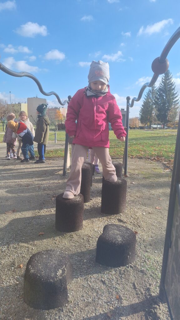 "TRZYMAJ FORMĘ" - GRUPA ŻYRAFKI