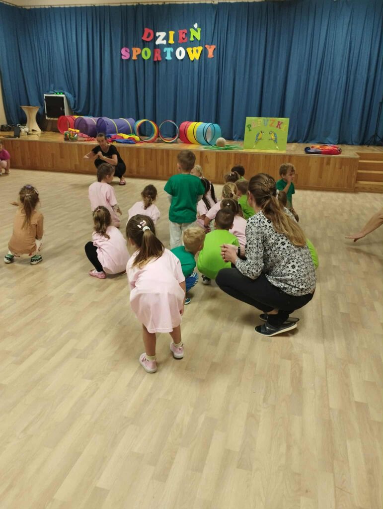 DZIEŃ SPORTU - GRUPA PAPUŻKI