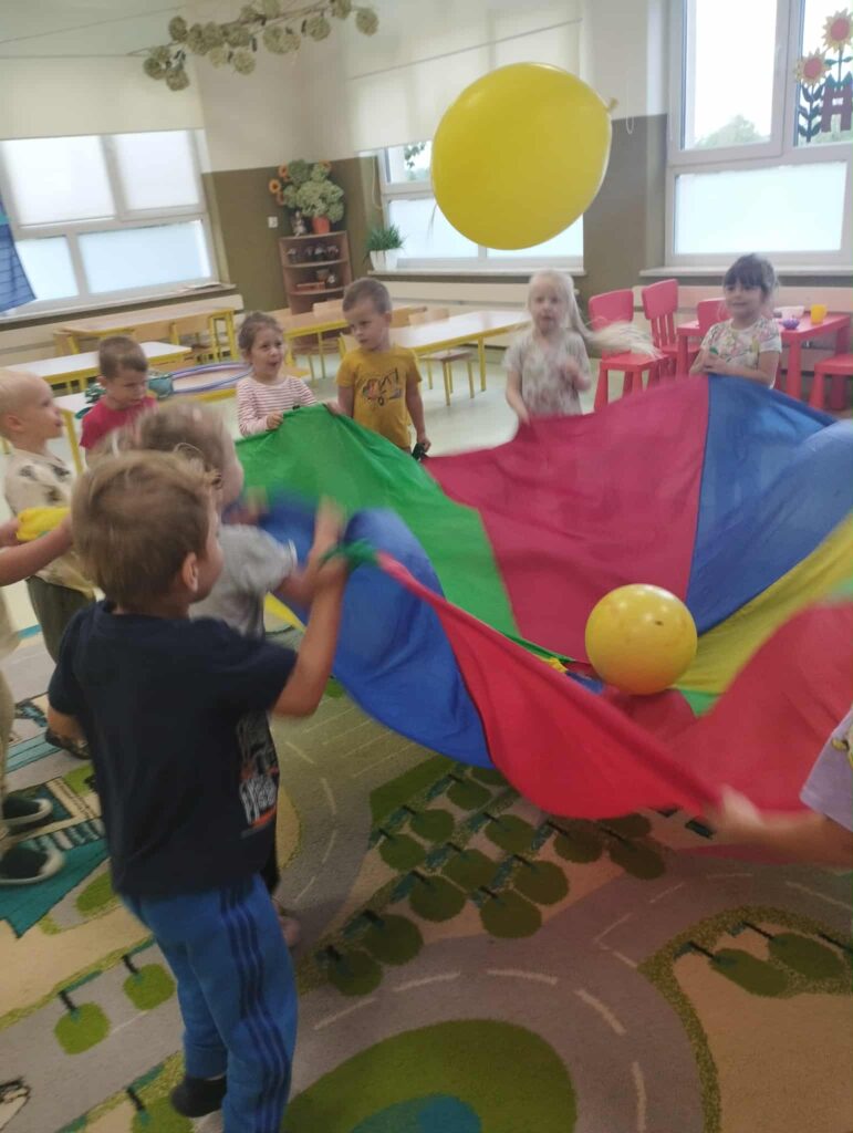 DZIEŃ PRZEDSZKOLAKA- GRUPA PAPUŻKI