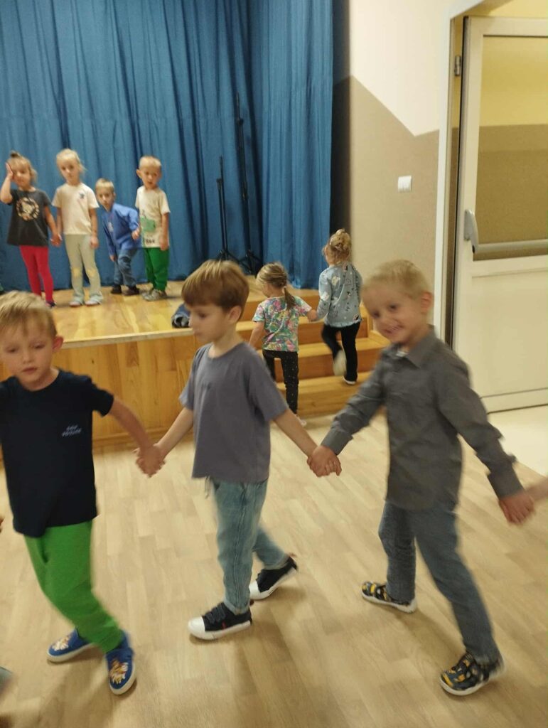 DZIEŃ CHŁOPAKA - GRUPA PAPUŻKI 