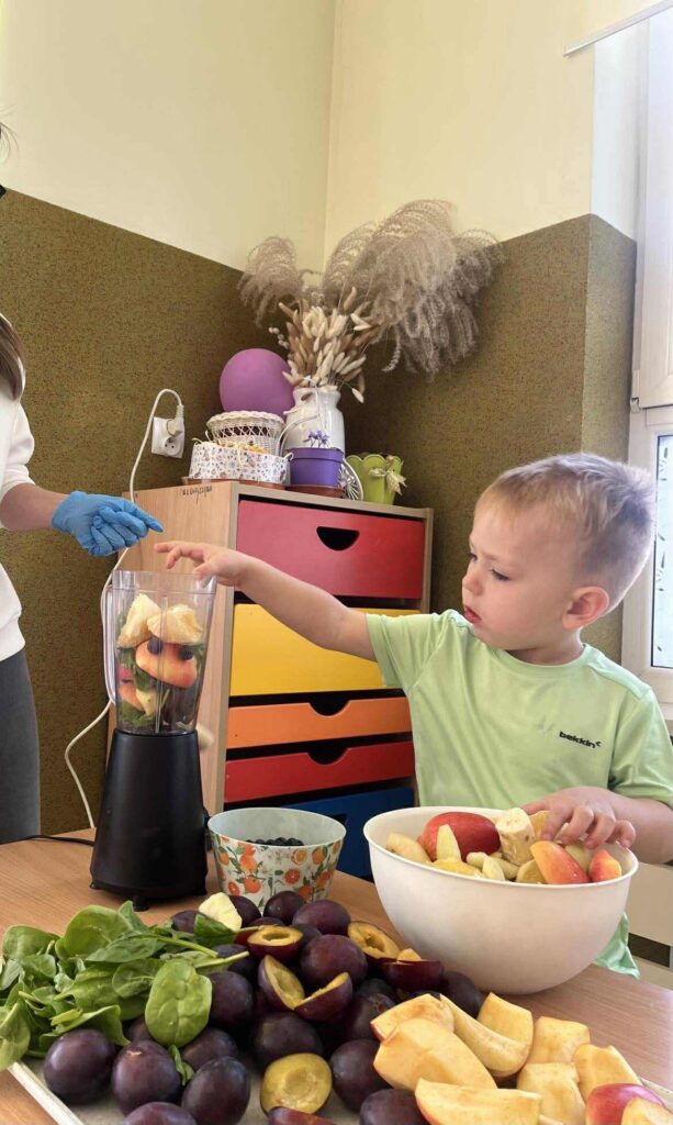 Owocowy mus grupa "Sówki''