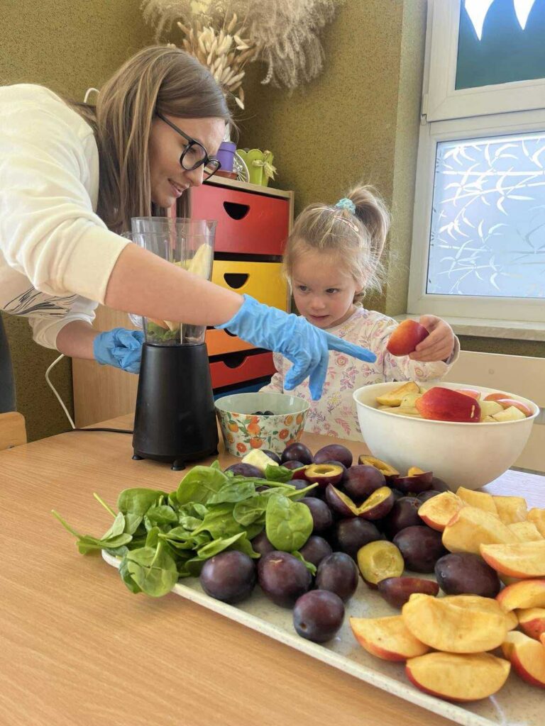 Owocowy mus grupa "Sówki''