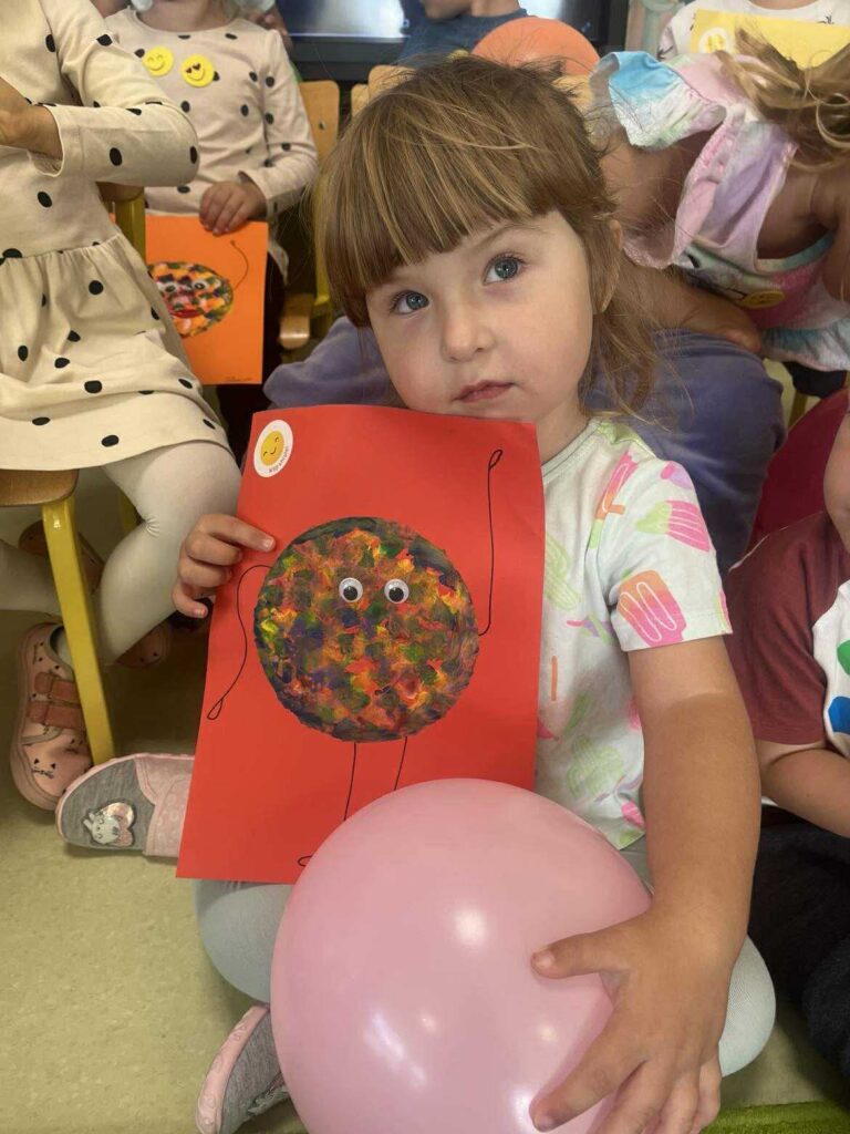 ''Dzień Kropki" grupa "Sówki"