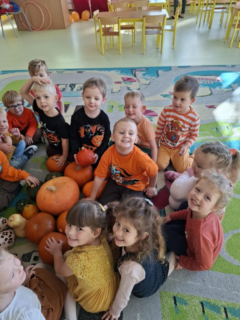 DZIEŃ DYNI - GRUPA PAPUGI