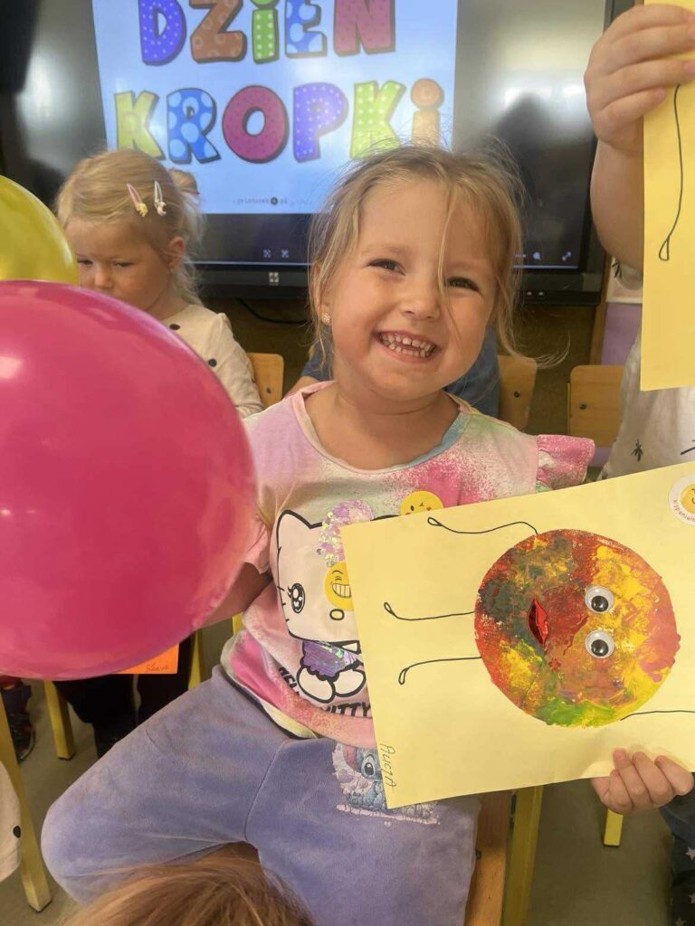 ''Dzień Kropki" grupa "Sówki"
