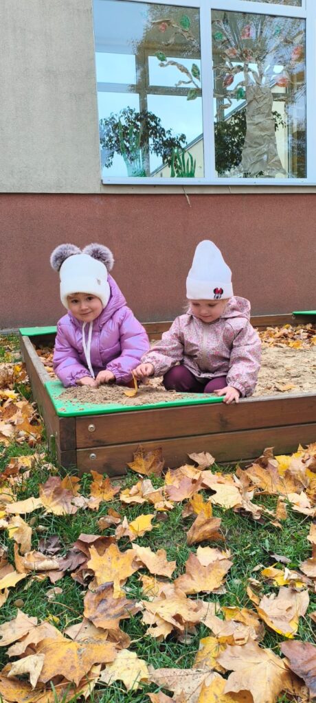 Jesienne zabawy na świeżym powietrzu