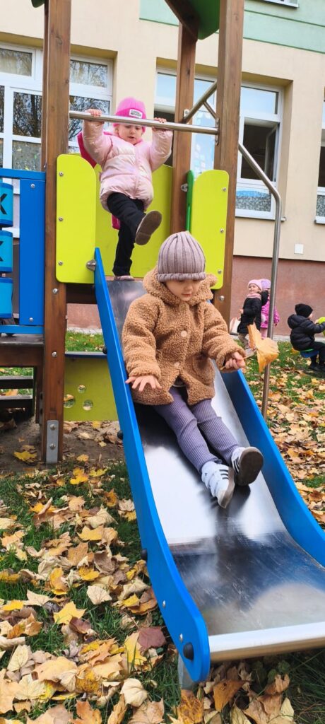 Jesienne zabawy na świeżym powietrzu