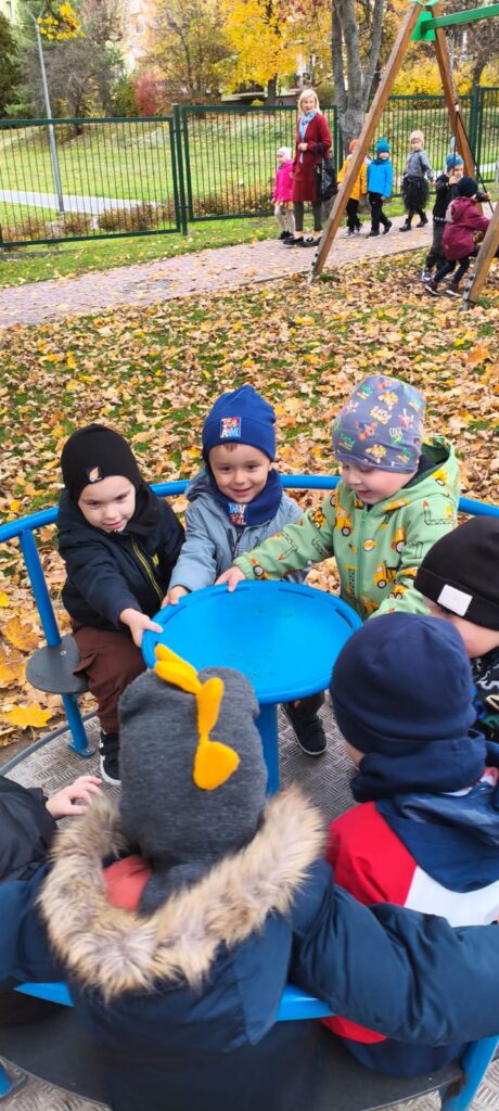 Jesienne zabawy na świeżym powietrzu