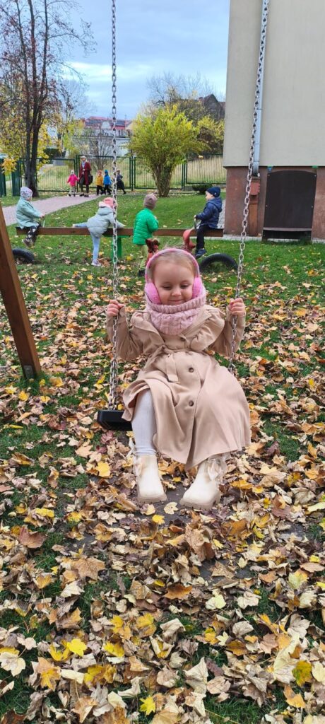 Jesienne zabawy na świeżym powietrzu