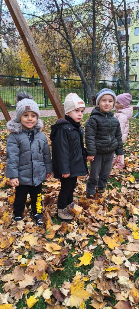 Jesienne zabawy na świeżym powietrzu