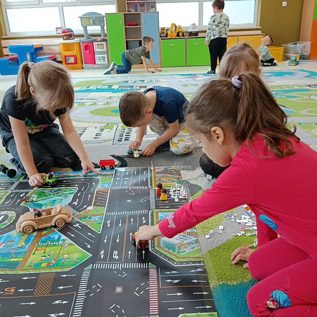 BEZPIECZNI NA ULICY -GRUPA TYGRYSKI 