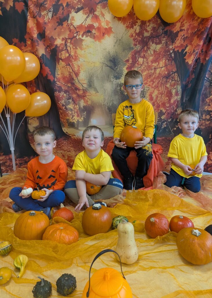 DZIEŃ DYNI GRUPA TYGRYSKI 