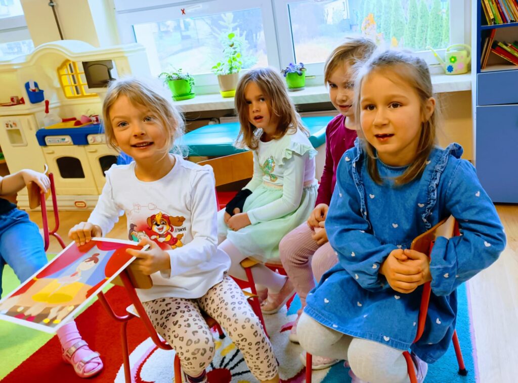 "Mistrz Historyjek" warsztaty logopedyczne w grupie "Motylki".