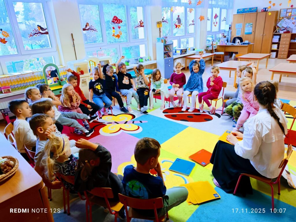 "Mistrz Historyjek" warsztaty logopedyczne w grupie "Motylki".