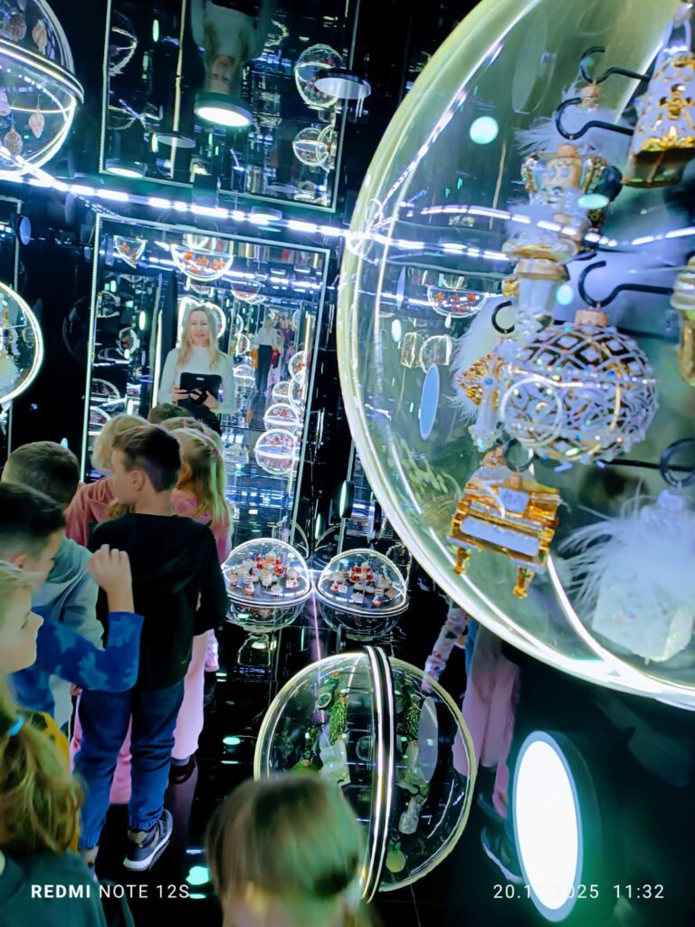 Wycieczka do Fabryki Bombek w Staszowie. Grupa "Motylki".