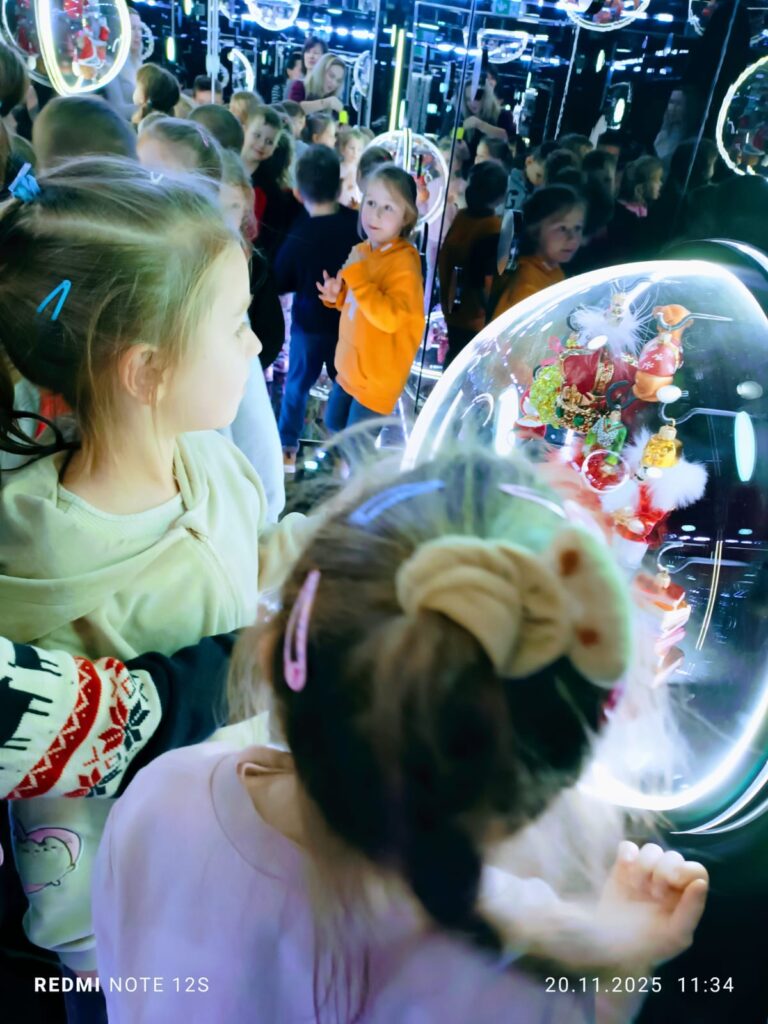 Wycieczka do Fabryki Bombek w Staszowie. Grupa "Motylki".