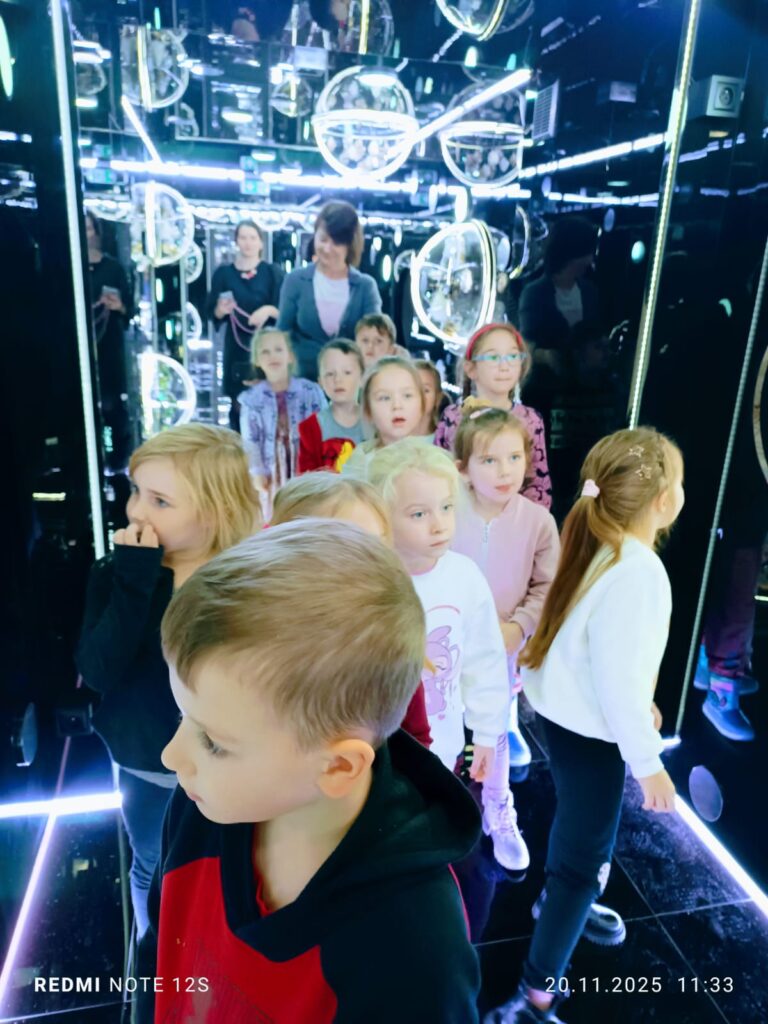 Wycieczka do Fabryki Bombek w Staszowie. Grupa "Motylki".