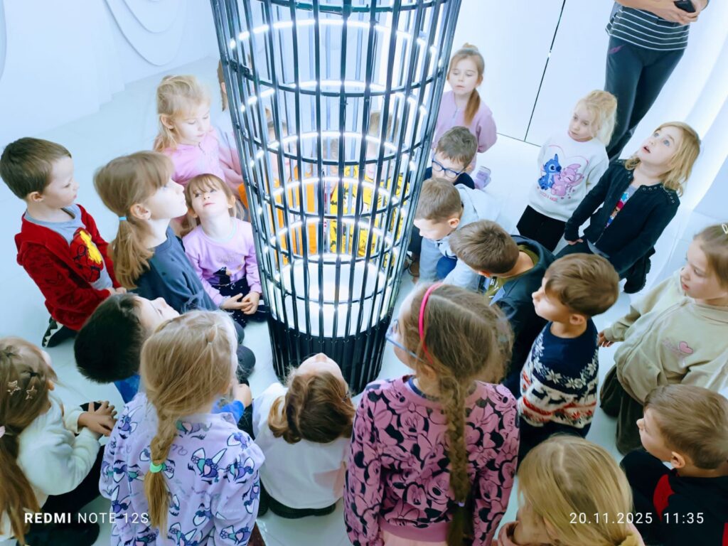 Wycieczka do Fabryki Bombek w Staszowie. Grupa "Motylki".