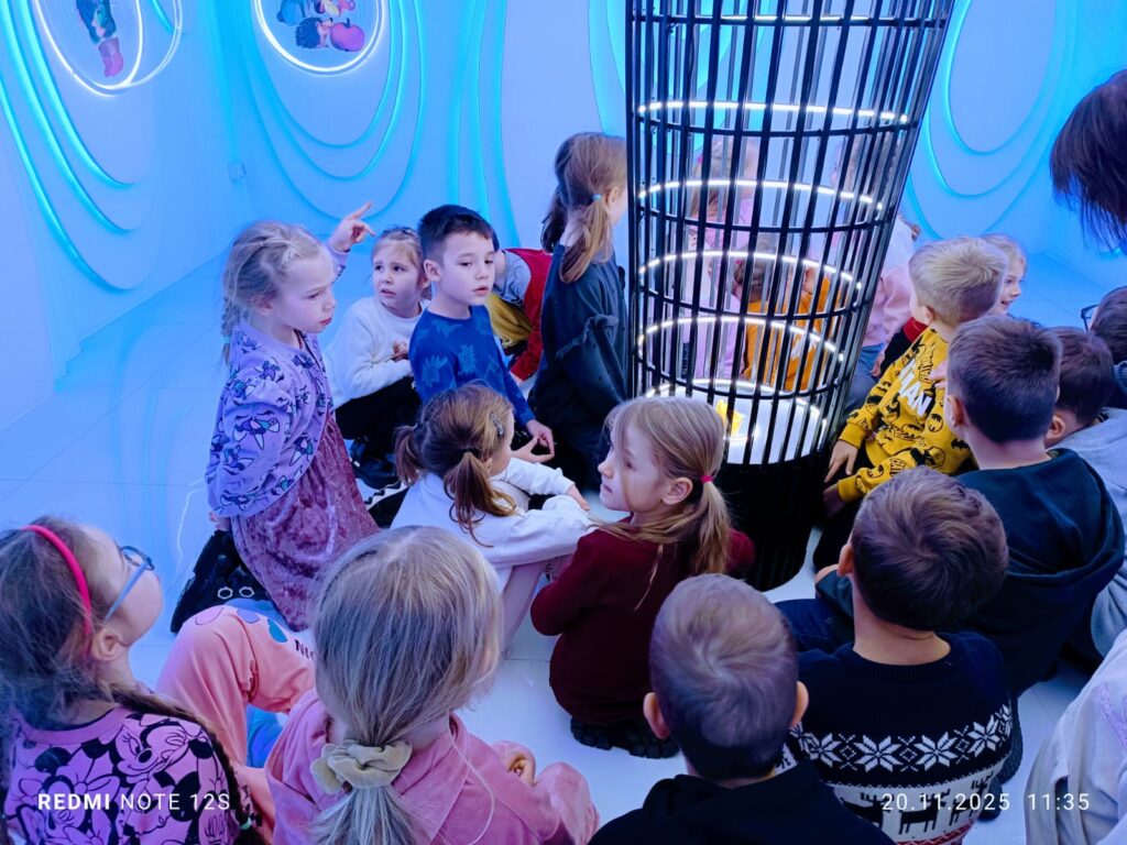 Wycieczka do Fabryki Bombek w Staszowie. Grupa "Motylki".