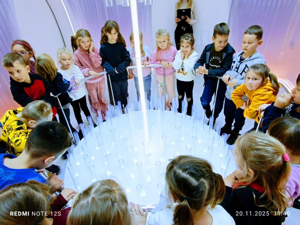 Wycieczka do Fabryki Bombek w Staszowie. Grupa "Motylki".