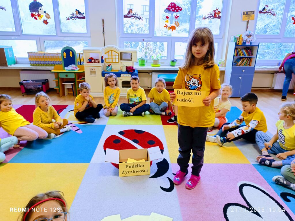 Dzieci z grupy "Motylki" obchodziły Dzień Życzliwości.