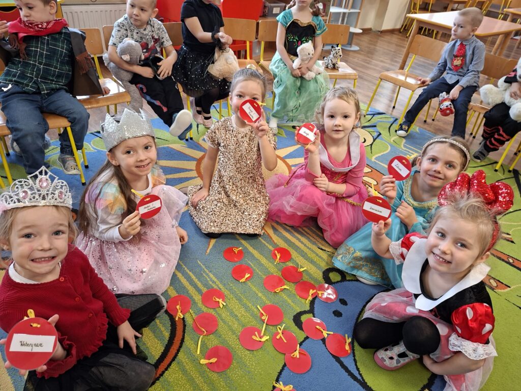 Bal Andrzejkowy w grupie "Wiewiórki".