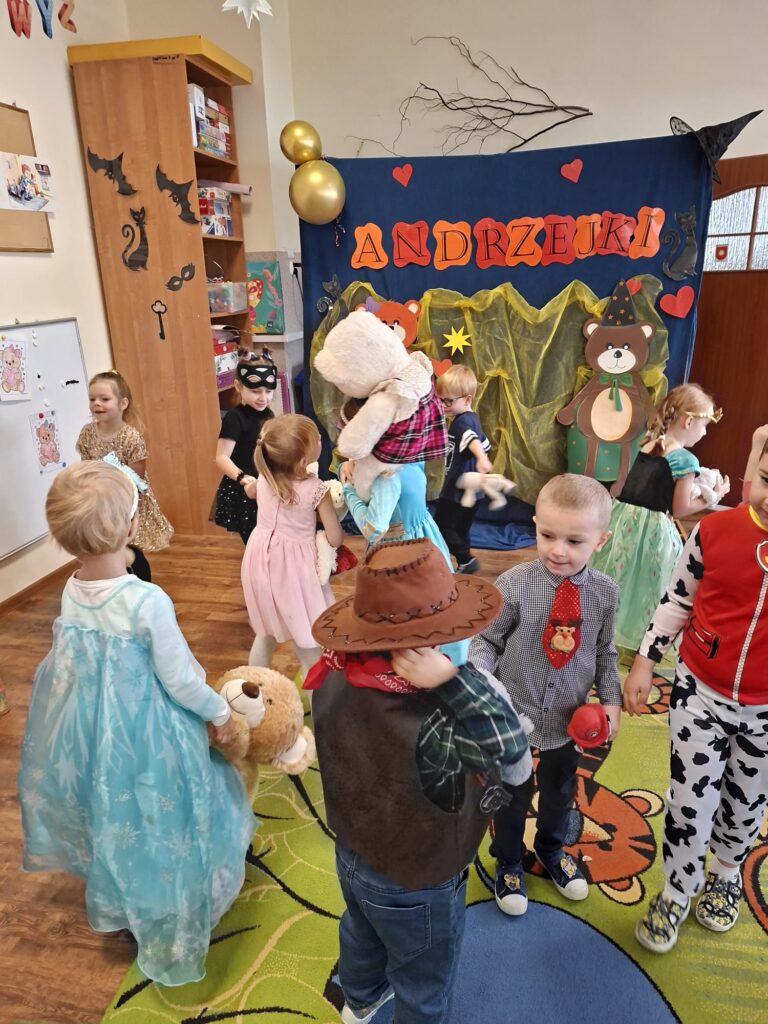 Bal Andrzejkowy w grupie "Wiewiórki".