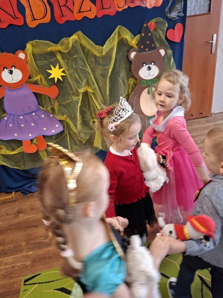Bal Andrzejkowy w grupie "Wiewiórki".